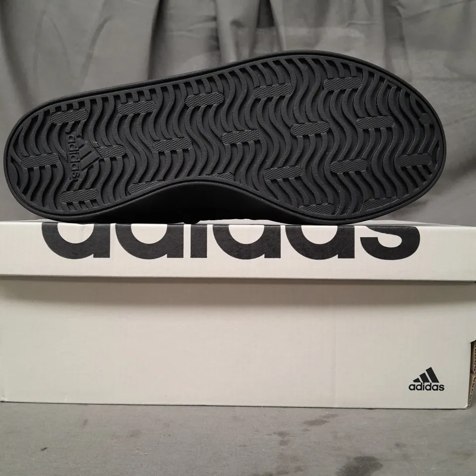 BOXED PAIR OF ADIDAS VL COURT 3.0 SHOES IN BLACK UK SIZE 4