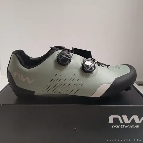 BOXED PAIR OF NORTHWAVE STRIKER SAGE CYCLING SHOES – UK 11