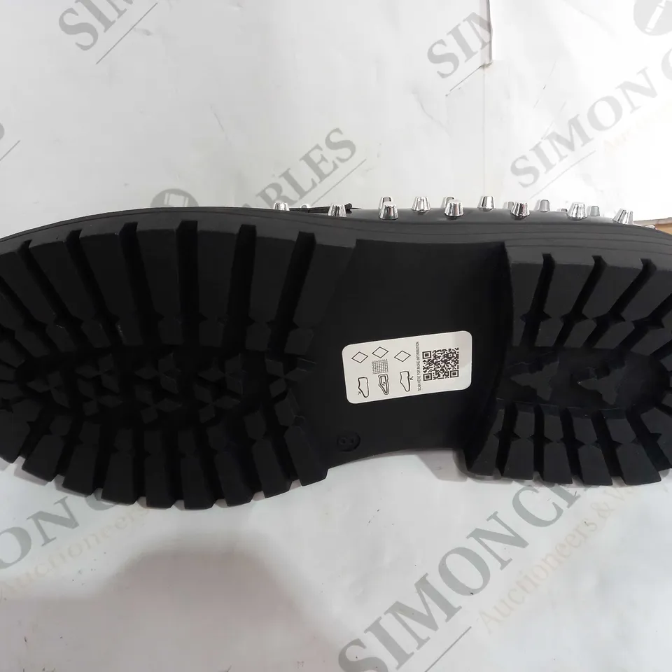 ASOS DESIGN MODIFIER STUDDED LOAFERS, BLACK - SIZE 8