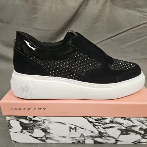 BOXED PAIR OF MODA IN PELLE BLACK SUEDE SLIP ON CHUNKY WEDGE TRAINERS - UK SIZE 40