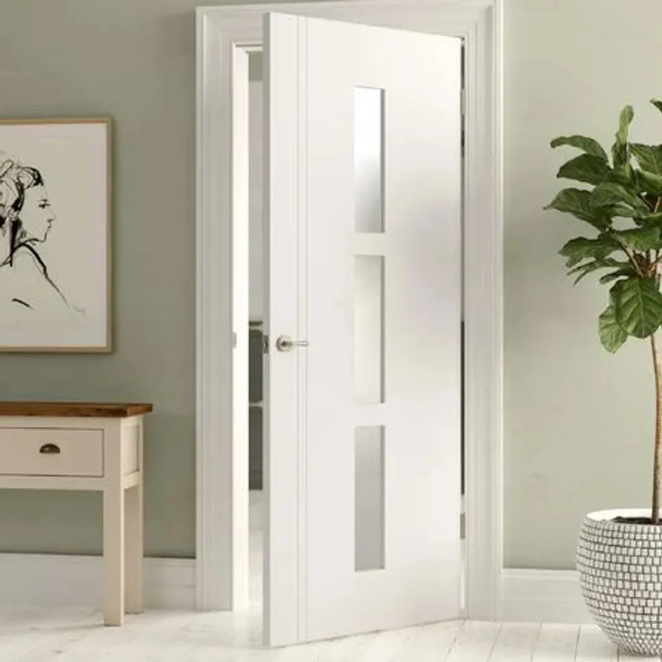 BOXED SIERRA BLANCO GLAZED PREFINISHED WHITE INTERNAL DOOR - 198.1 CM H X 76.2 CM W X 3.5 CM D (1 BOX)