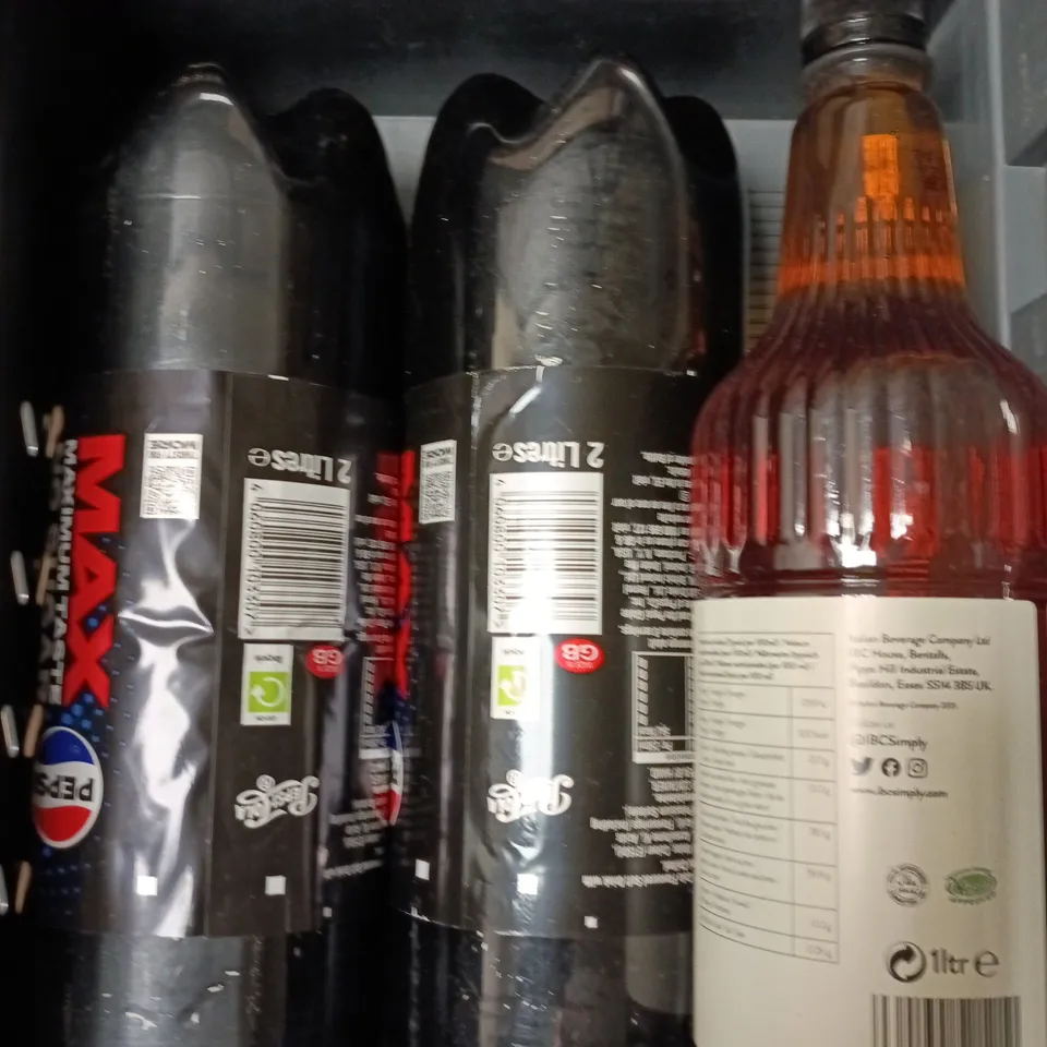 5 X ASSORTED DRINK PRODUCTS TO INCLUDE PEPSI & SYRUP