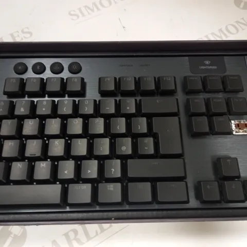 LOGITECH G915 LIGHTSPEED WIRELESS LIGHTSYNC RGB MECHANICAL GAMING KEYBOARD