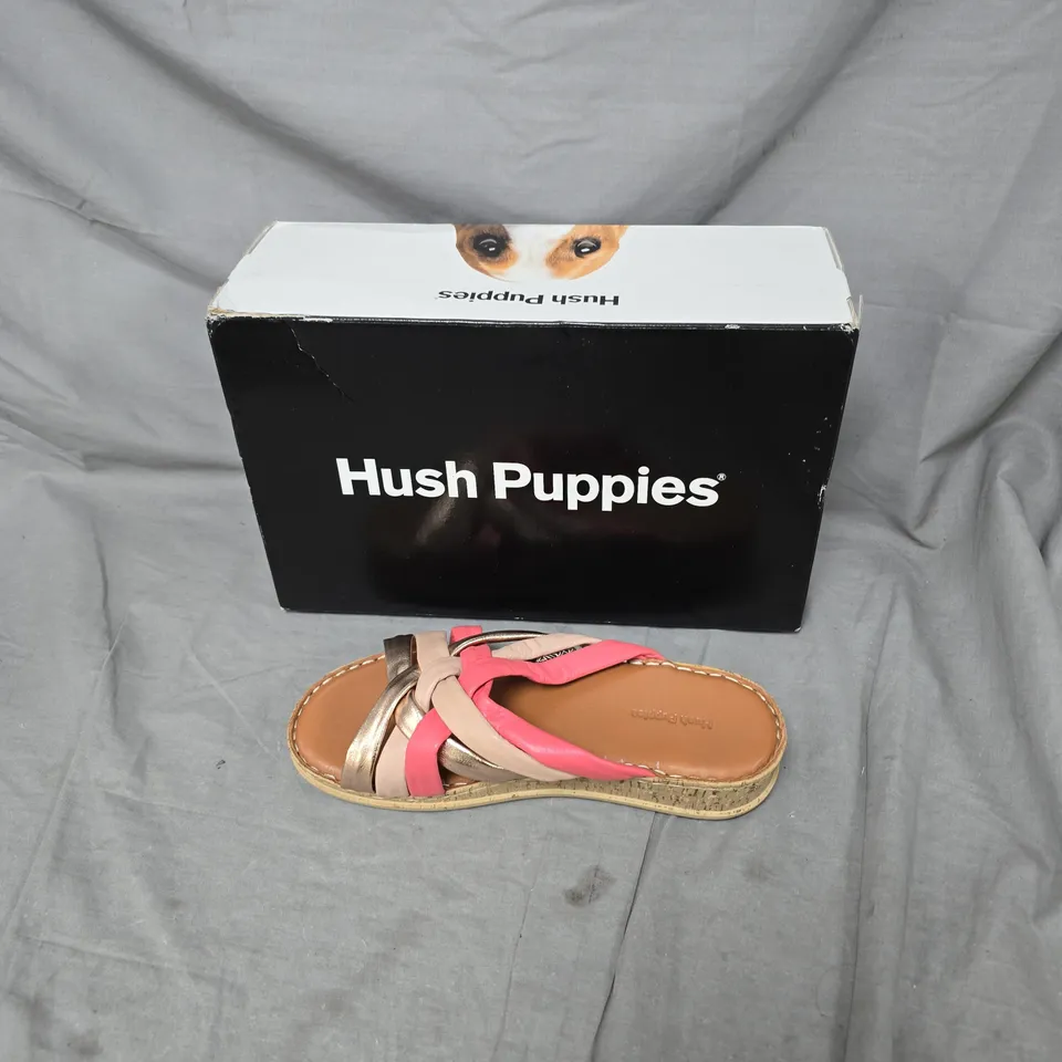 HUSH PUPPIES WOMEN'S SANDALS – PINK & METALLIC BEIGE WOVEN STRAPS  - BOXED - SIZE EUR 39