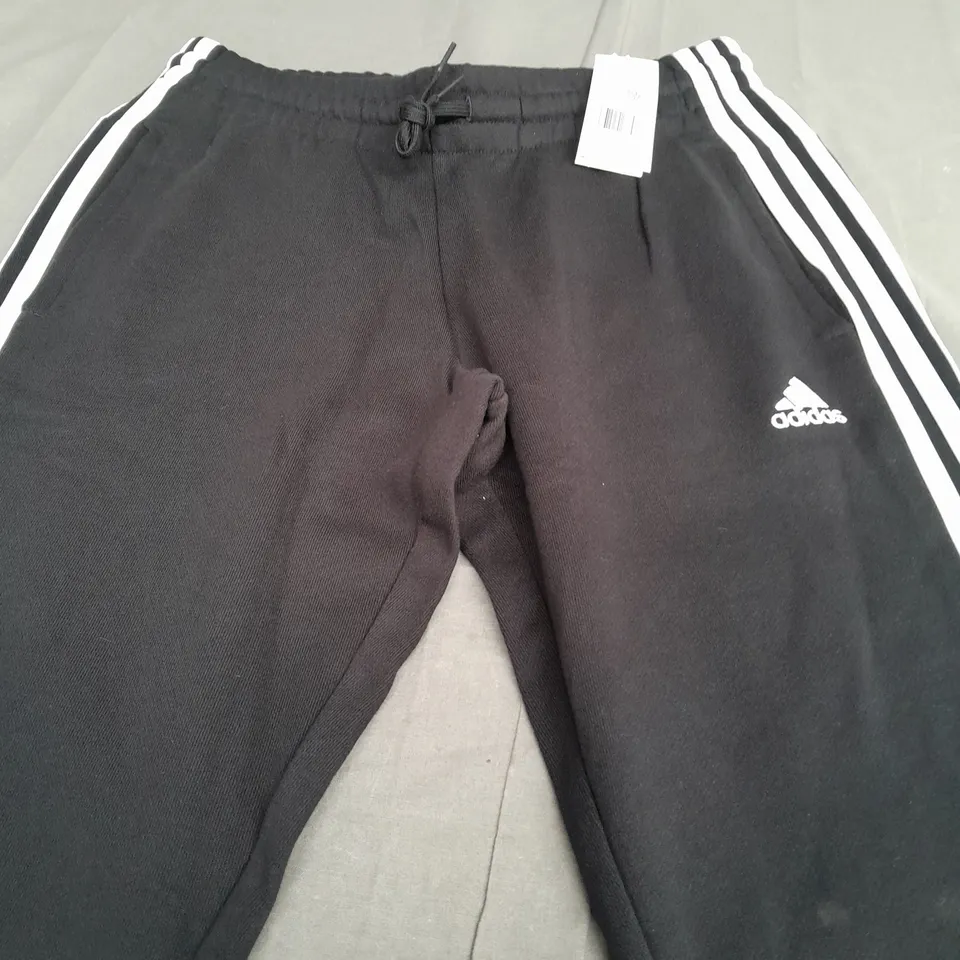 ADIDAS 3 STRIPE JOGGERS IN BLACK - MEDIUM