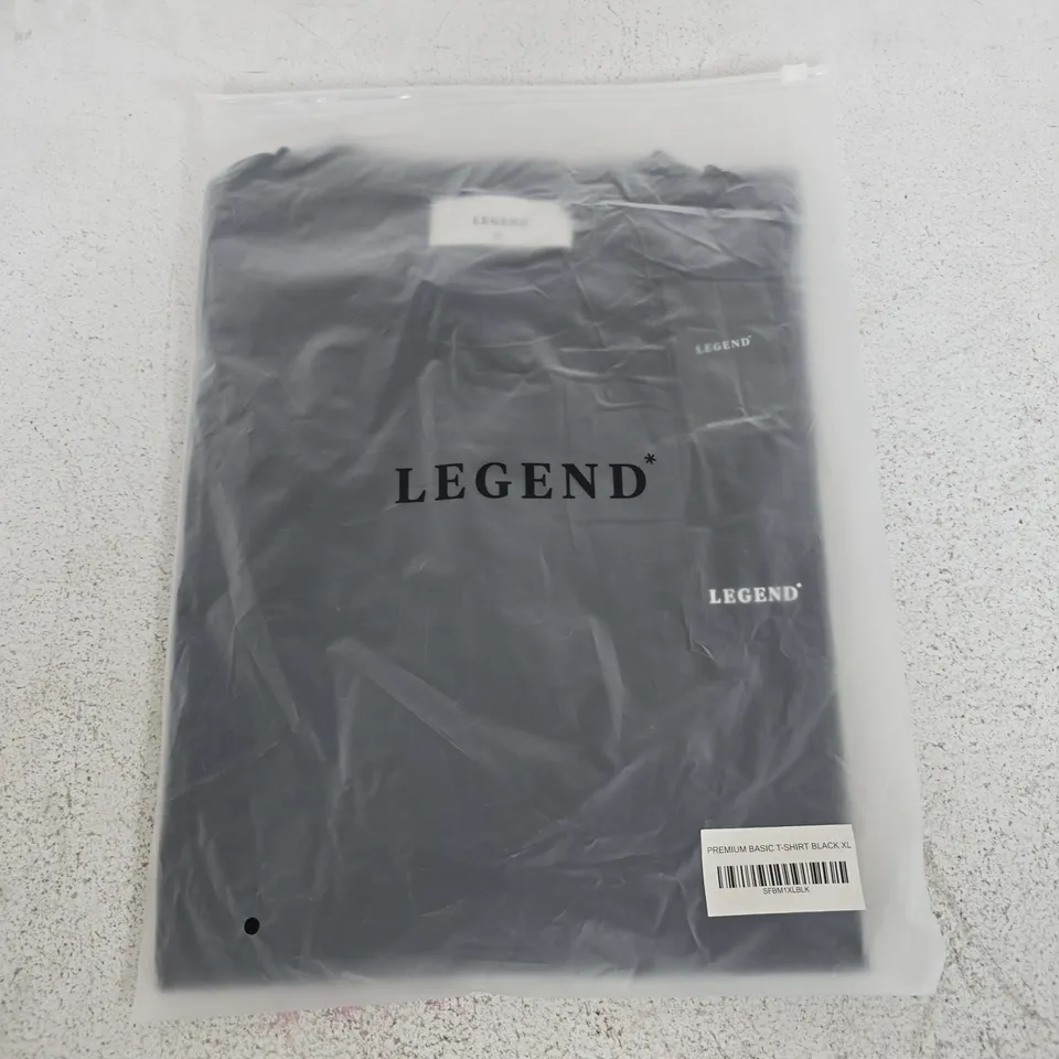 BAGGED LEGENDS PREMIUM BASICS BLACK T-SHIRT - XL