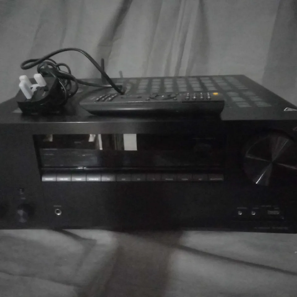 ONKYO  A/V RECEIVER  TXNR676 BLACK