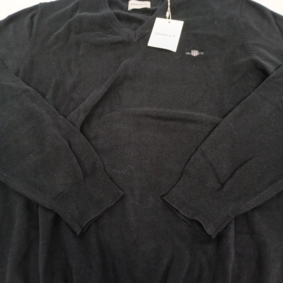 GANT BLACK V-NECK JUMPER – SIZE L