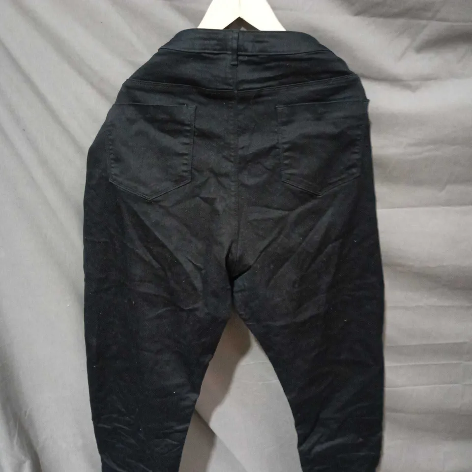 WOMEN'S BLACK SKINNY JEANS – UK 22 (EU 50) – DUNNES STORES LABEL