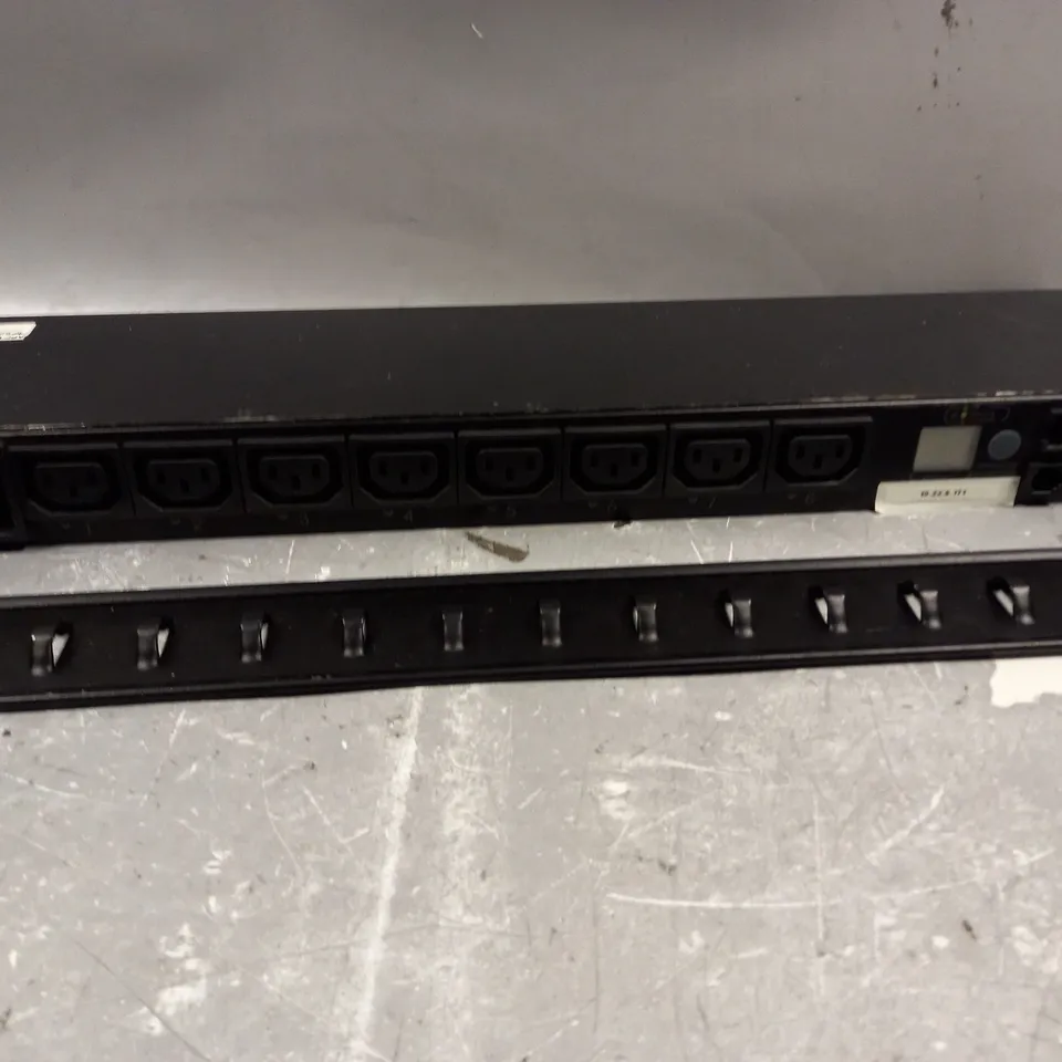 APC SWITCHED RACK PDU