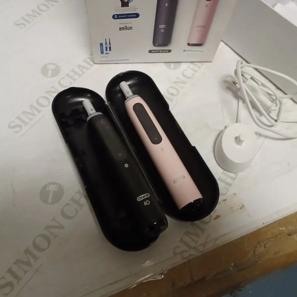 ORAL-B IO5 2X ELECTRIC TOOTHBRUSHES