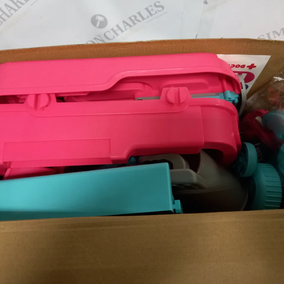 BOXED MEDICAL TROLLEY PLAYSET