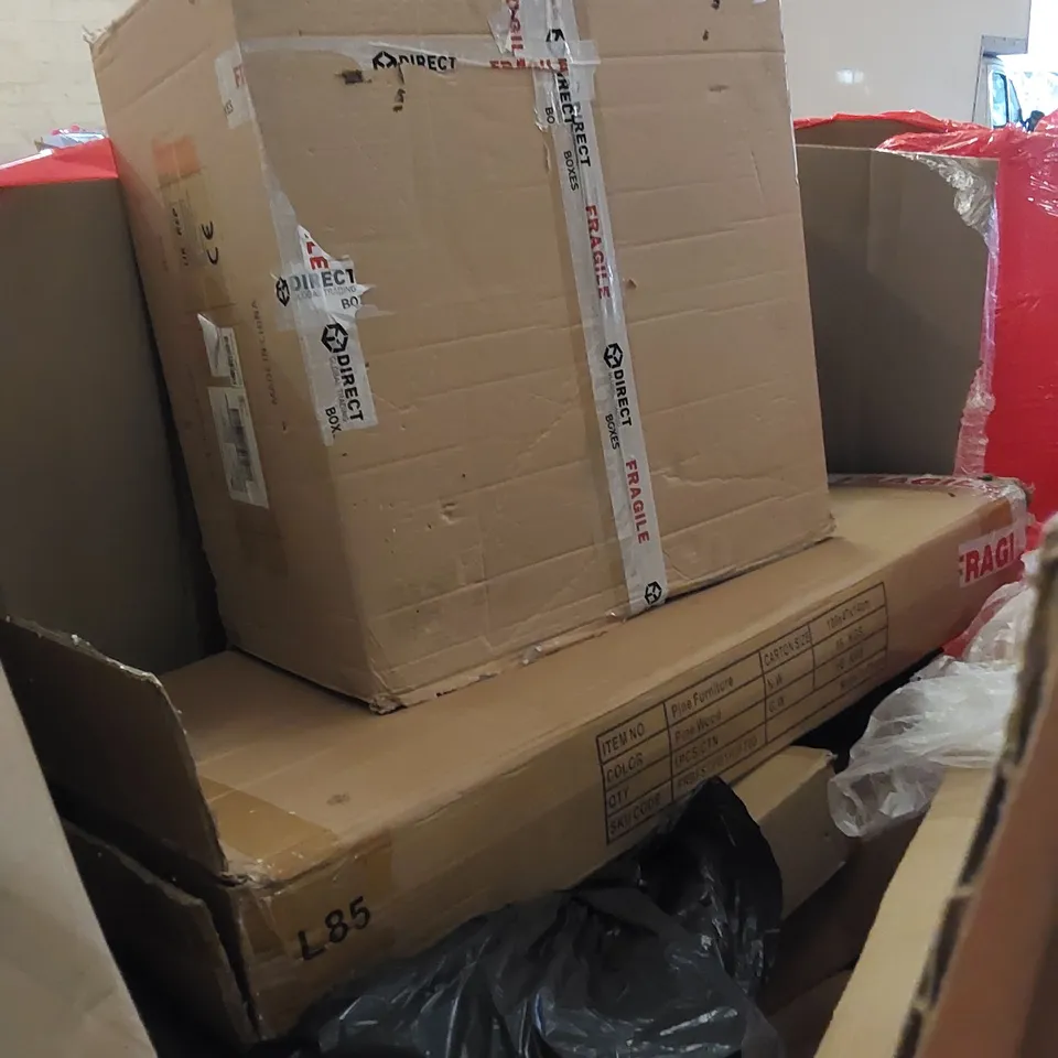 PALLET CONTAINING ASSORTED HOUSEHOLD PRODUCTS INCLUDING BOXED FURNITURE, MOVABLE HALO LIGHT ETC