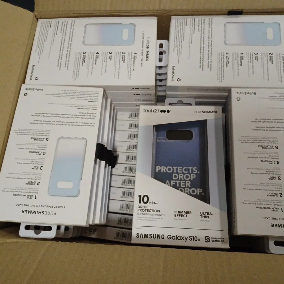 LOT OF 35 X TECH21 PURE TINT HARDSHELL CASE FOR IPHONE 7 PLUS OR 8 PLUS CARBON - 44 X TECH21 PURE SHIMMER HARDSHELL CASE FOR GALAXY S10E - BLUE