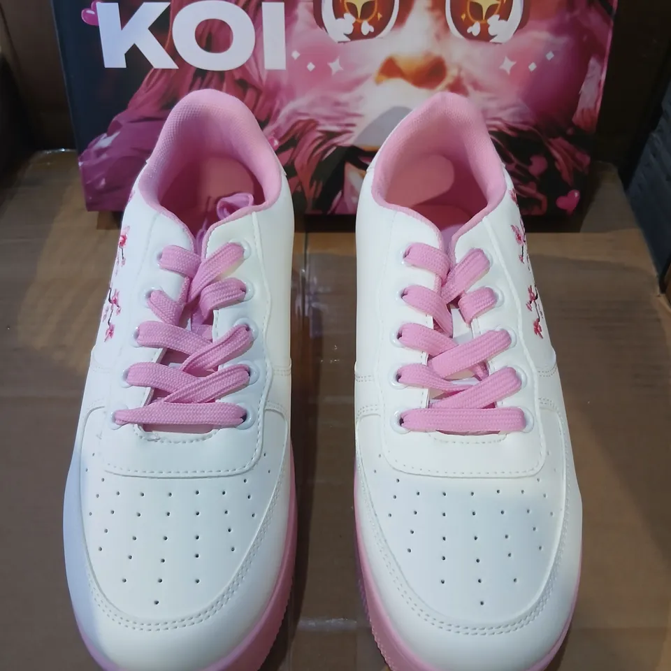BOXED KOI MORNING SAKURA PLATFORM TRAINERS - UK 4