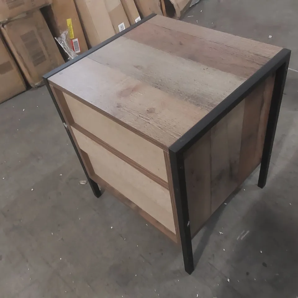 PAVONEA 1-DRAWER BEDSIDE TABLE