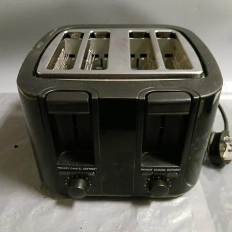 KITCHEN PERFECTED 4 SLICE TOASTER