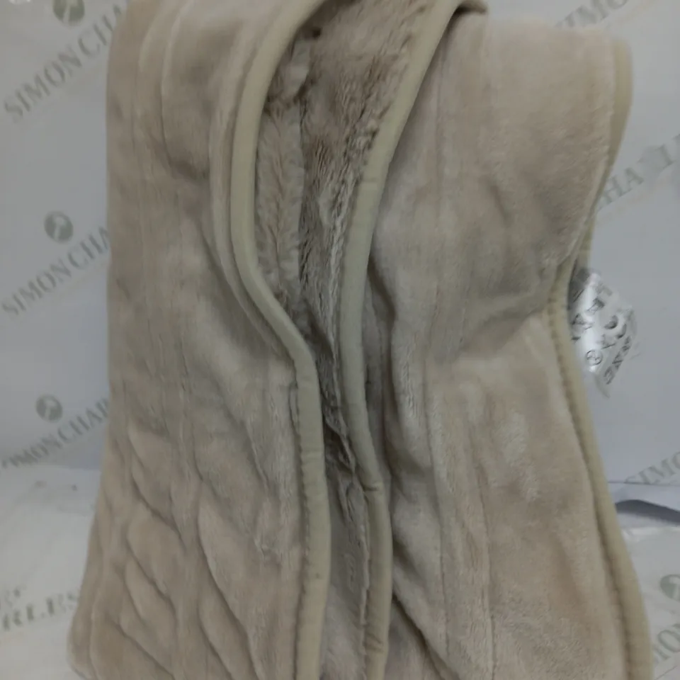 BOXED COZEE HOME VELVETSOFT HEATED THROW IN STONE 