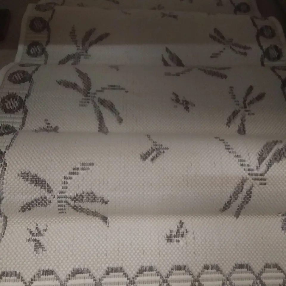 NATURAL/TAUPE DRAGONFLY RUG 60X120CM