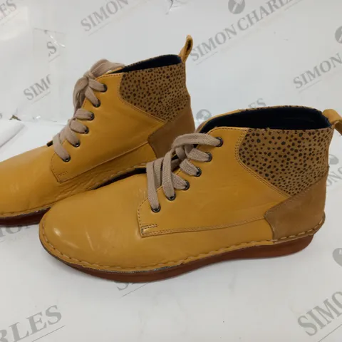 ADESSO LACE UP SHOES IN YELLOW - 8