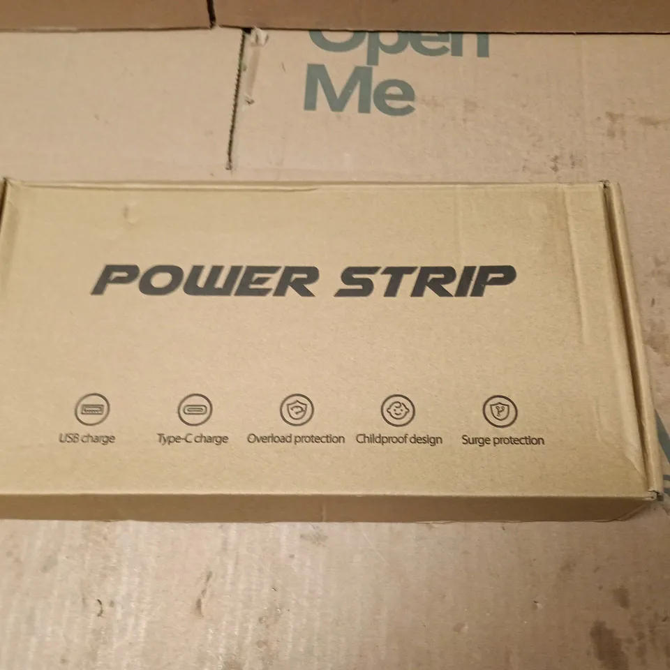 POWER STRIP WITH USB & SURGE PROTECTION – WHITE, BOXED