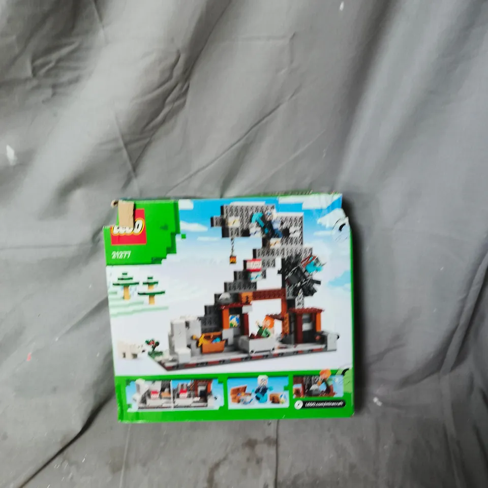 LEGO MINECRAFT THE PICKAXE MINE – 530 PCS (SET 21277)