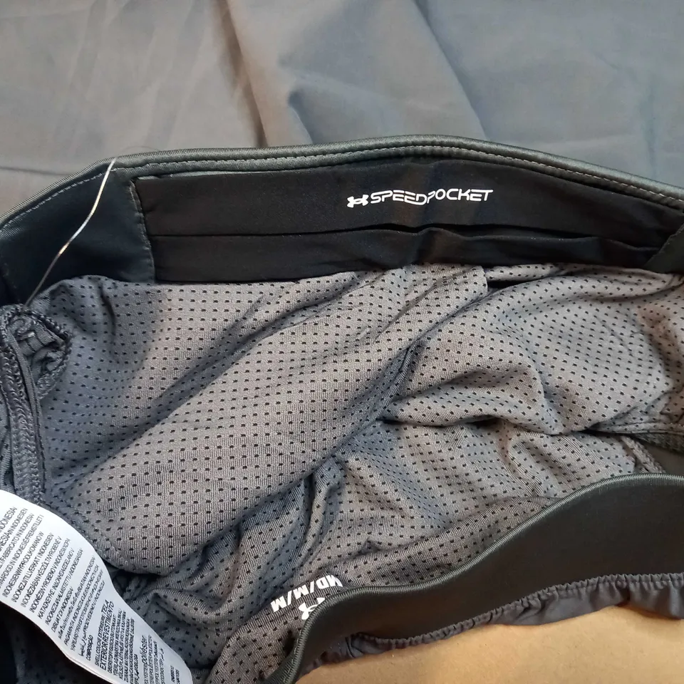 UNDER ARMOUR GREY/LOGO FITNESS/SWIM SHORTS - MEDIUM