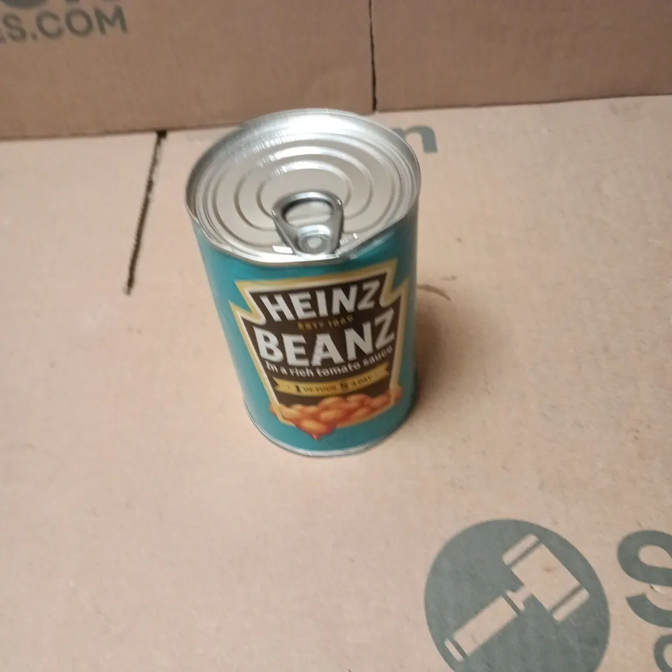 APPROXIMATELY 8 ASSORTED FOOD ITEMS INCLUDING PUKKA 3 GINGER TEA AND HEINZ BEANS 