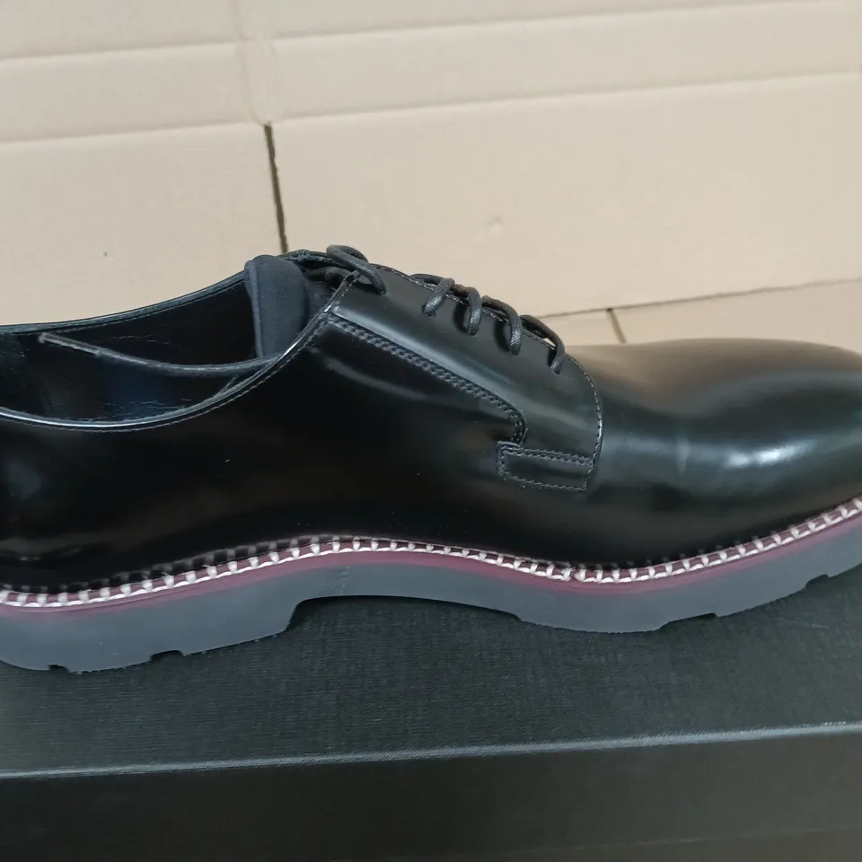 BOXED PAIR OF PAUL SMITH SHOES IN BLACK - SIZE 11