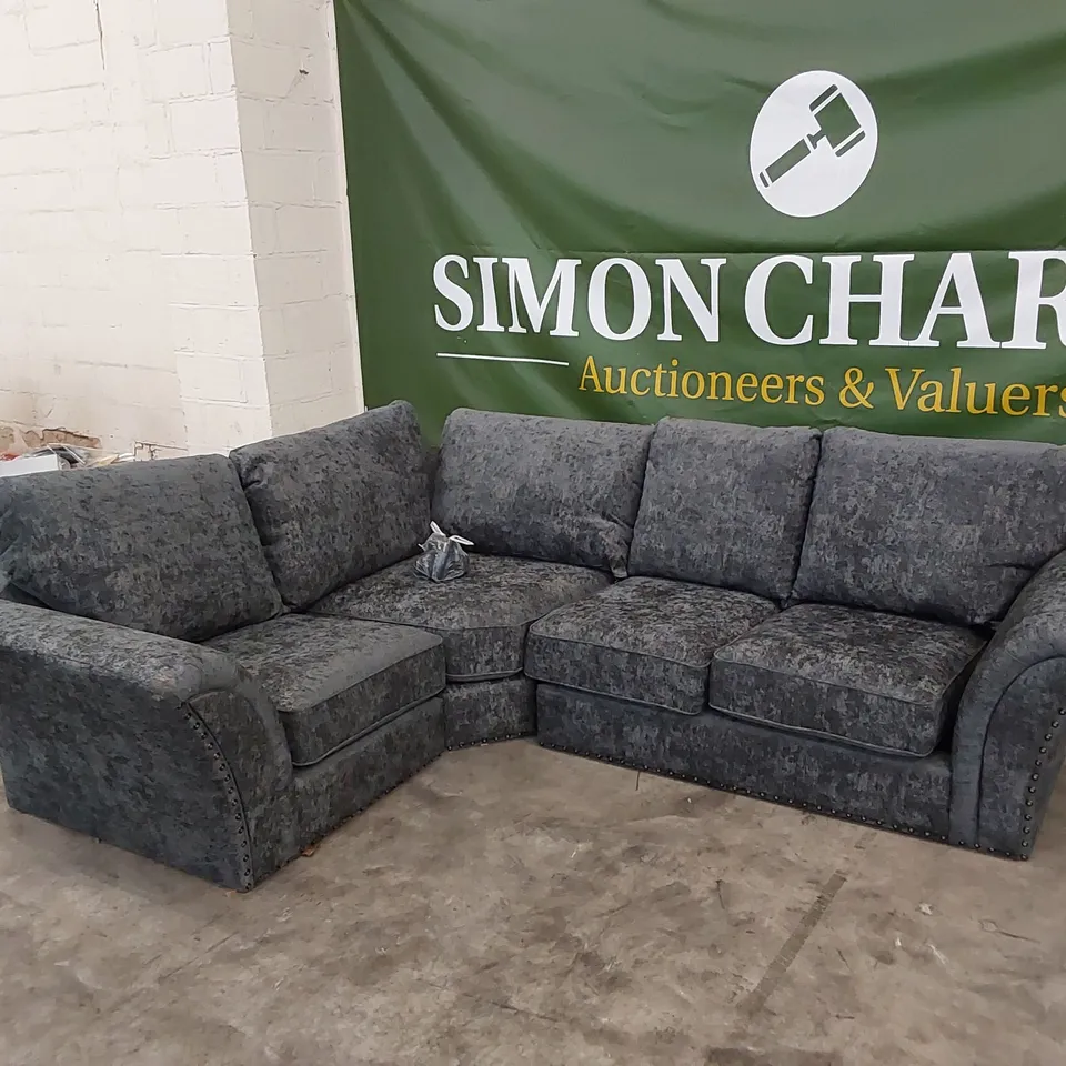 QUALITY DESIGNER FABRIC UPHOLSTERED CORNER SOFA