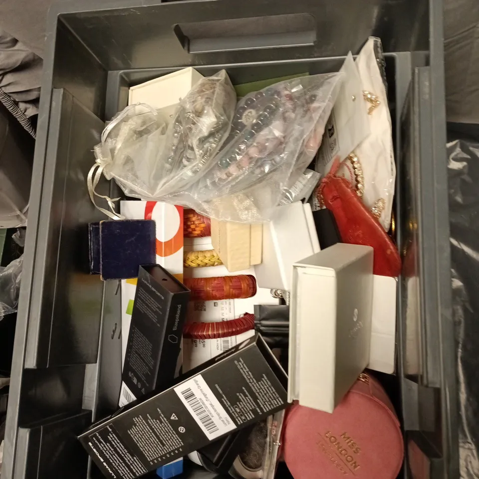 BOX OF APPROXIMATELY 25 ASSORTED ITEMS OF JEWELRY TO INCLUDE:REDMI WATCH AND INFINITY BRACELET