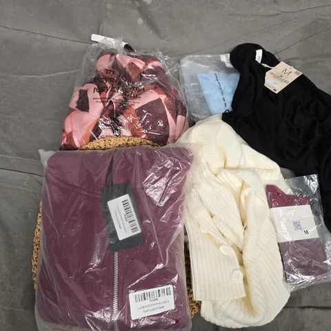APPROXIMATELY 35 ASSORTED CLOTHING ITEMS IN VARIOUS SIZES, STYLES & COLOURS TO INCLUDE DRESSES, TOPS, JUMPERS, ETC - COLLECTION ONLY