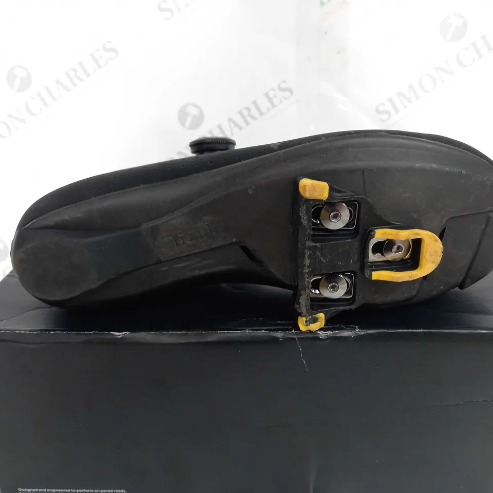 BOXED FI'ZI:K TEMPO OVERCURVE R4 WIDE CYCLING SHOE - UK 8 3/4