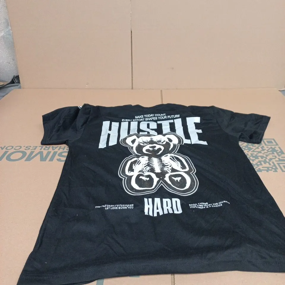 BLACK HUSTLE HARD T-SHIRT – UK S (SIZE S) 