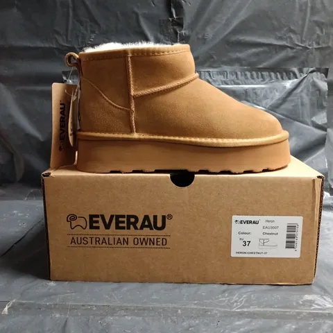 BOXED PAIR OF EVERAU HERON SHOES IN CHESTNUT SIZE EU 37