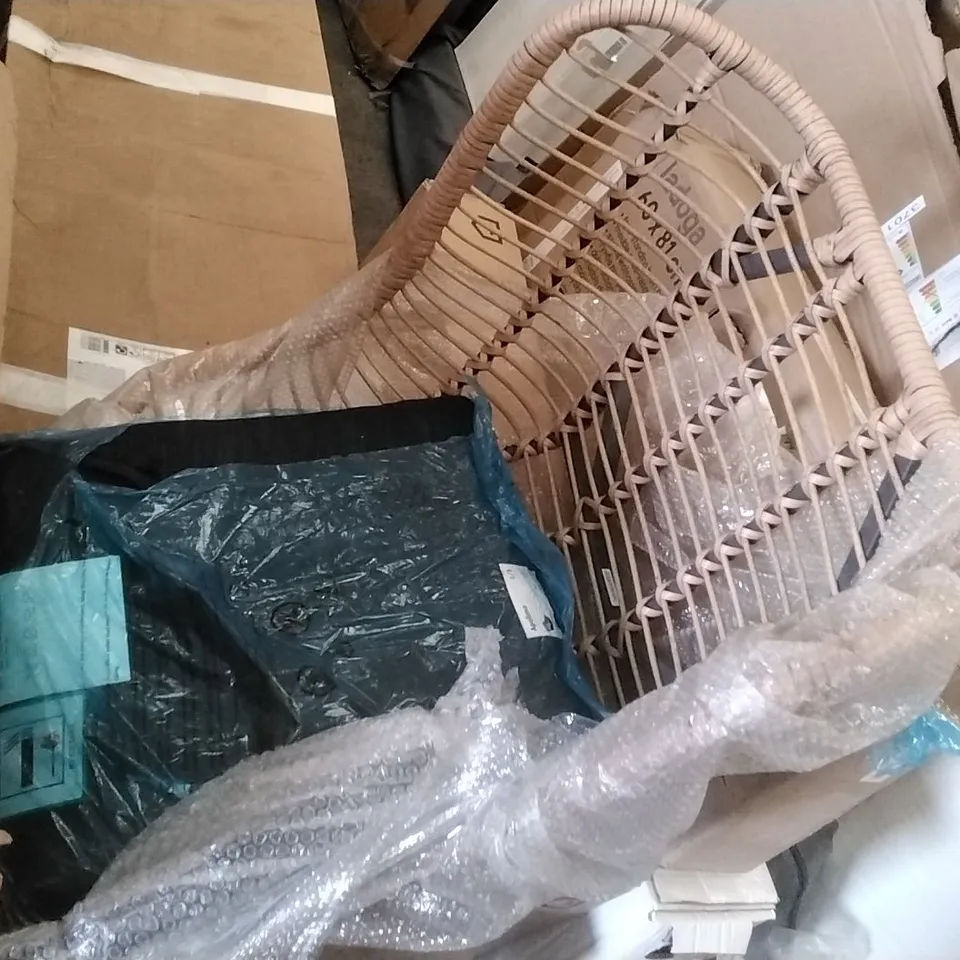 DESIGNER OUTDOOR WICKER CHAIR WITH BLACK CUSHION 