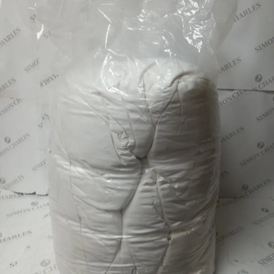 FEATHER DUVET COVER - SIZE UNSPECIFIED