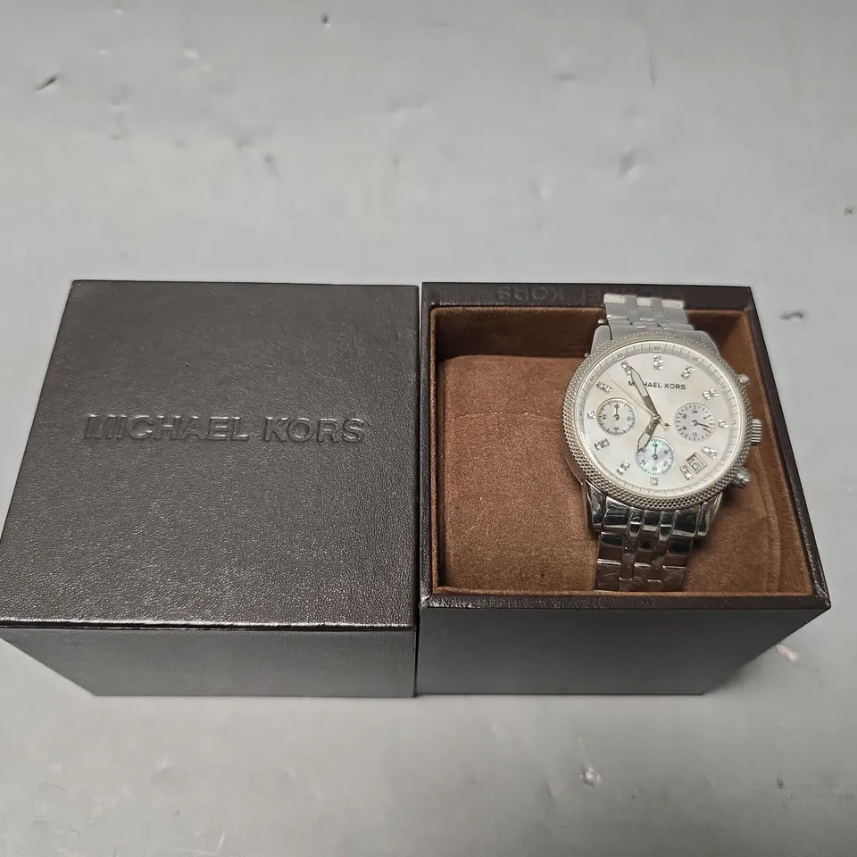 LADIES MICHAEL KORS WATCH – STAINLESS STEEL STRAP – GIFT BOX 