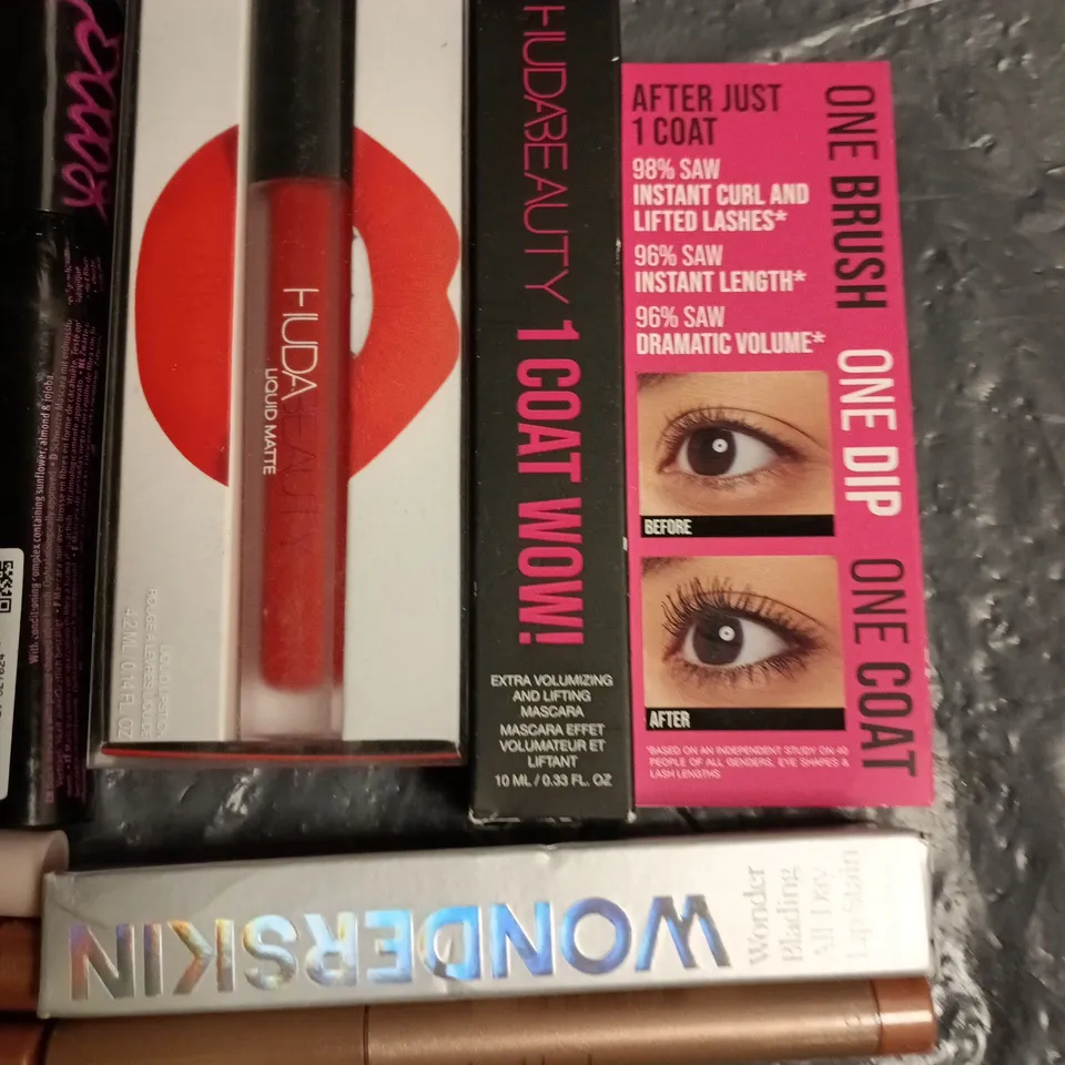 LOT OF APPROXIMATELY 16 ASSORTED MAKE UP ITEMS TO INCLUDE HUDA BEAUTY, WONDERSKIN AND RIMMEL