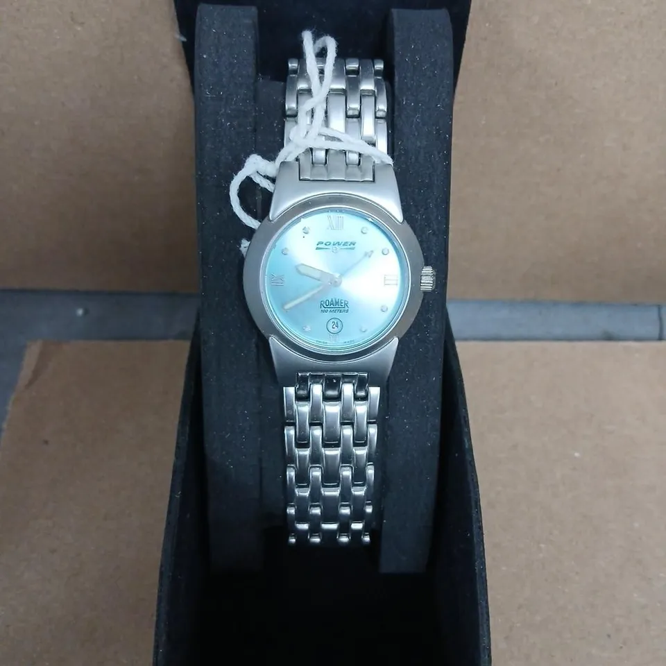 ROAMER POWER 8 SILVER-TONE WRISTWATCH WITH BLUE DIAL AND METAL LINK BRACELET – PRESENTATION BOX