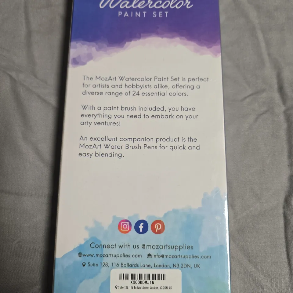 APPROXIMATELY 10 MOZART WATERCOLOUR PAINT SET – 24 COLOURS, BRUSH INCLUDED
