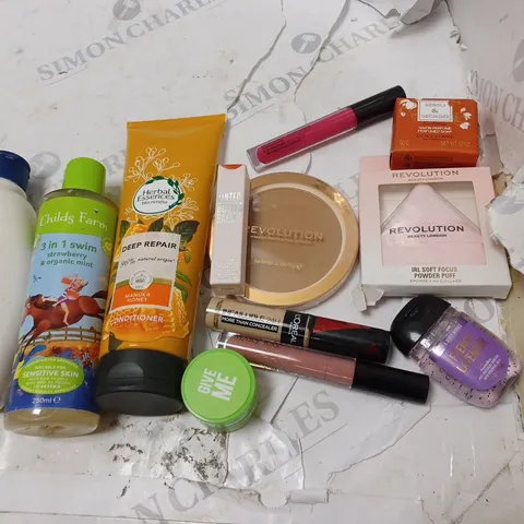 LOT OF BEAUTY PRODUCTS TO INCLUDE AVEENO SOOTHING SHAMPOO, HERBAL ESSENCES CONDITIONER, ETC