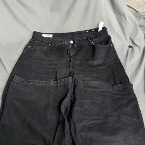 PULL&BEAR BLACK DENIM JEANS, WOMEN'S UK 14 (EU 42, USA 10)