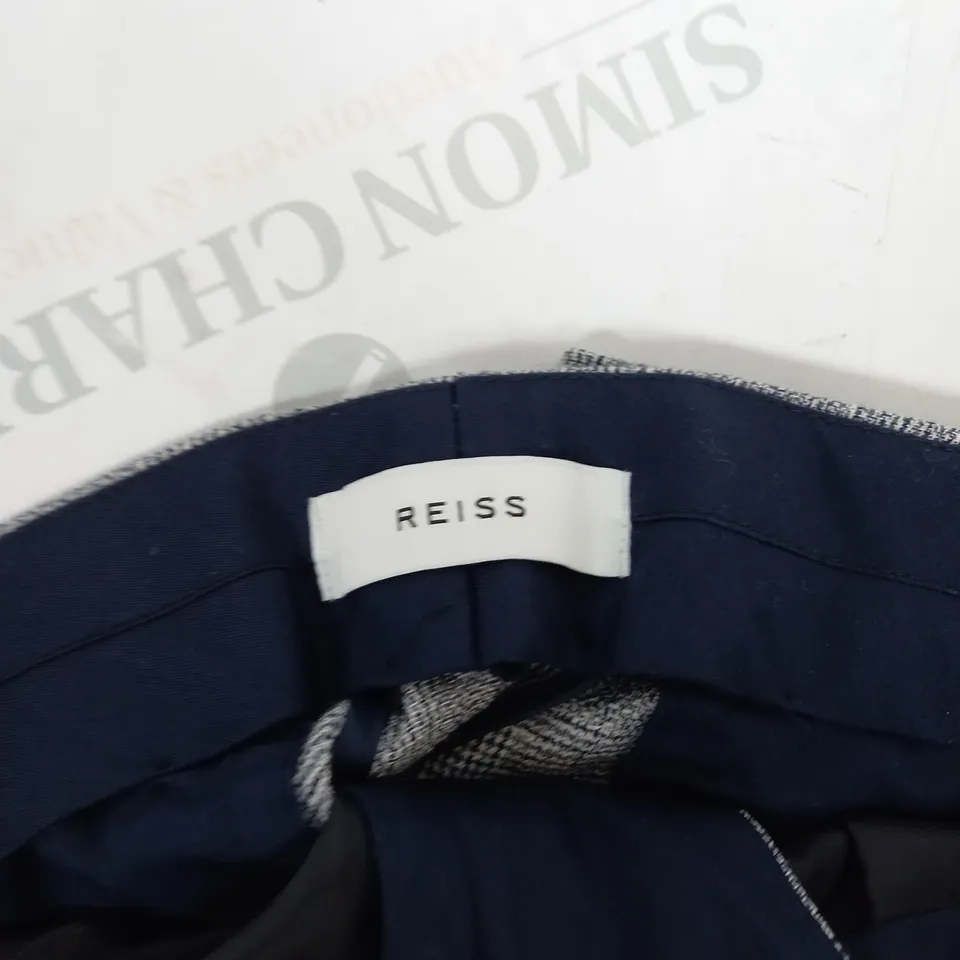 REISS TARTAN TROUSERS SIZE UNSPECIFIED
