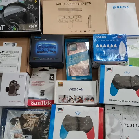 LARGE QUANTITY OF ASSORTED ITEMS TO INCLUDE WIRELESS CONTROLLERS, WALL SOCKET EXTENSION AND SANDISK FLASH DRIVES