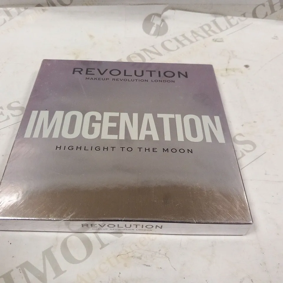 APPROXIMATELY 13 REVOLUTION MAKEUP REVOLUTION LONDON IMOGENATION HIGHLIGHT TO THE MOON