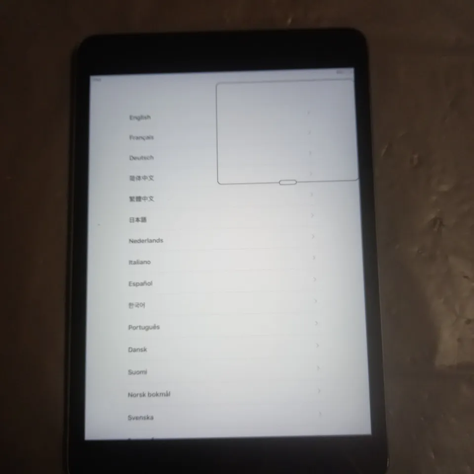 UNBOXED APPLE A1489 TABLET