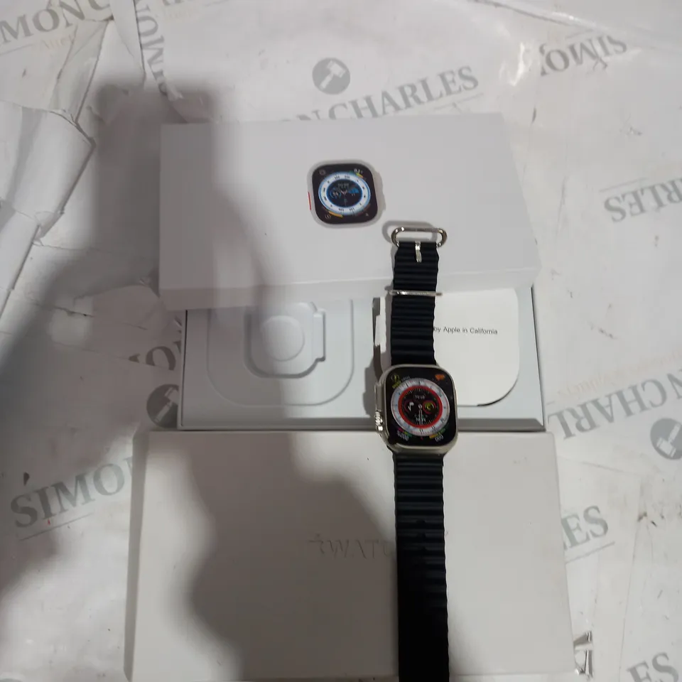 APPLE WATCH ULTRA 49MN TITANIUM - BLACK ALPINE WATCH STRAP