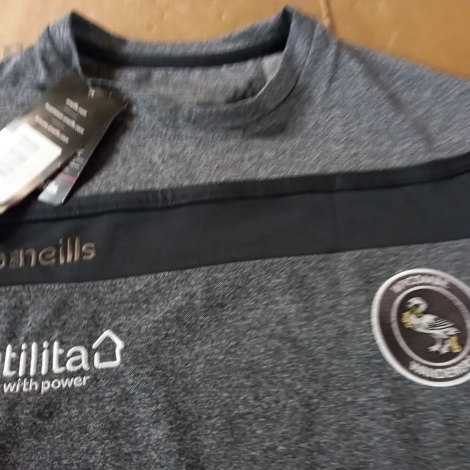 WYCOMBE WANDERERS SPORTS TEE IN GREY - S