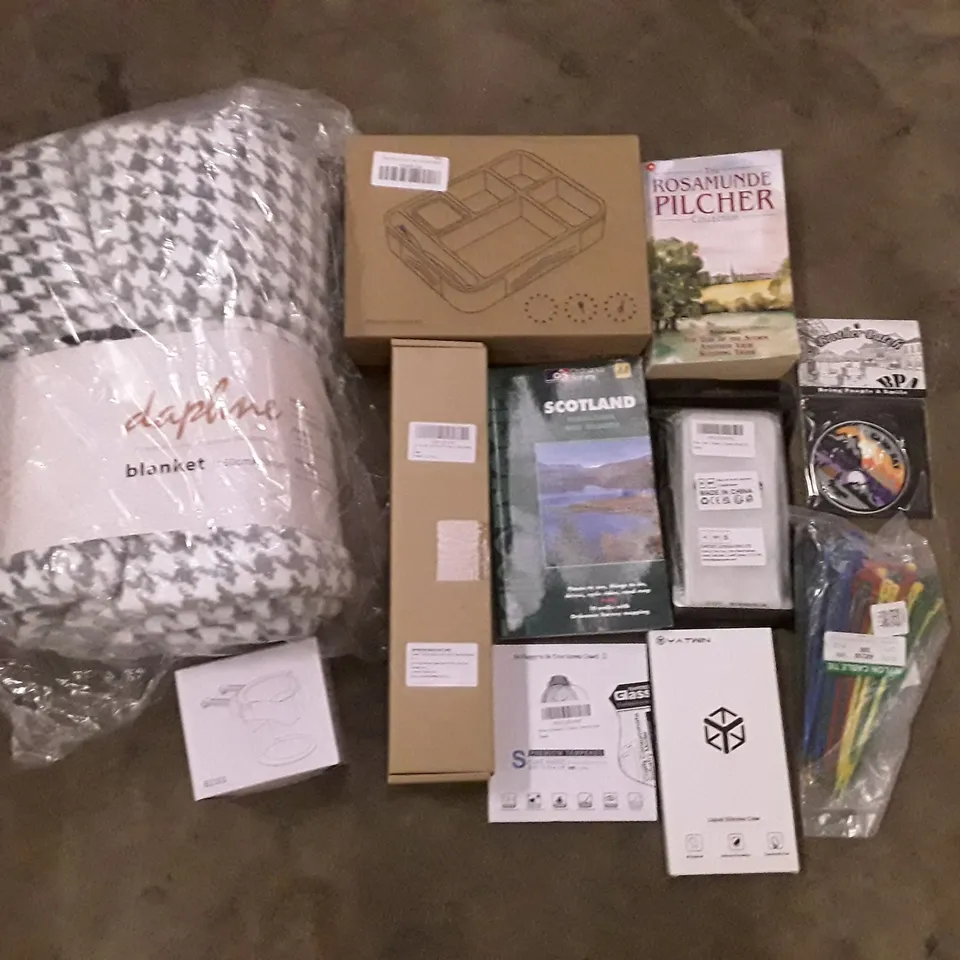 PALLET OF 6 BOXES CONTAINING ASSORTED PRODUCTS INCLUDING BLANKET, ZIPTIES, BENTO BOX, SCOTLAND HIGHLANDS & ISLANDS MAP, PHONE CASES, ARTIFICIAL FLOWERS